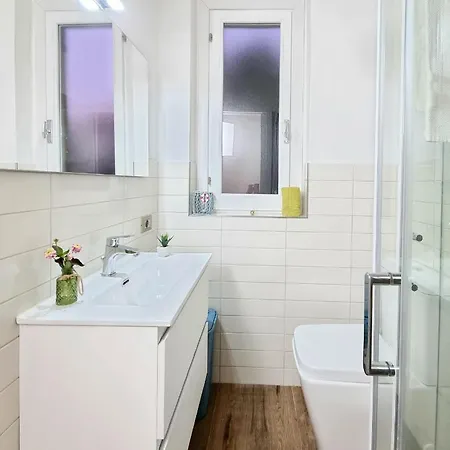 Colombo 100m From The Prázdninový dům